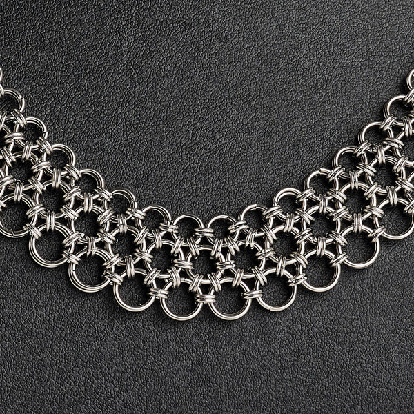 Japanese Chain Mail Weave Collar Necklace – Jewellery - Royal Armouries ...