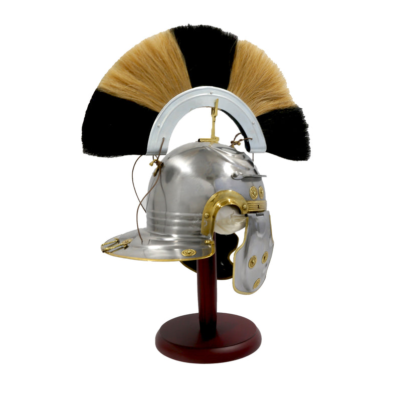 Roman Gallic G helmet back right view