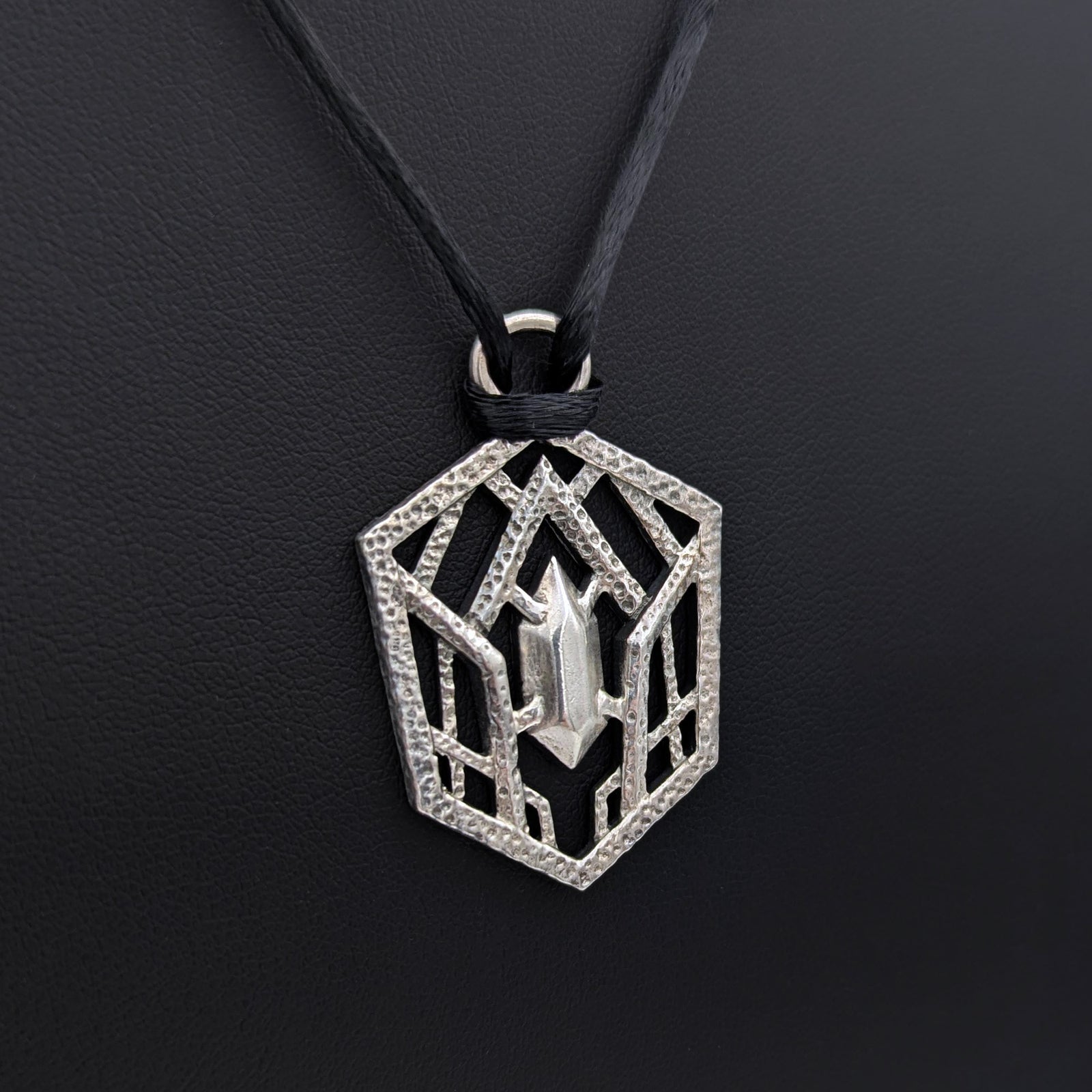 Thorin Belt Buckle Sterling Silver Pendant - The Hobbit – Royal 