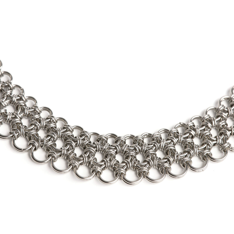 Japanese Chain Mail Weave Collar Necklace – Jewellery - Royal Armouries ...