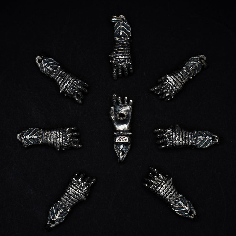 gauntlet pendant arranged