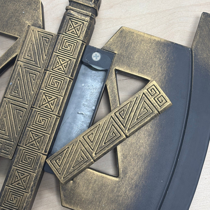 SOLD AS SEEN- Gimli's Axe Replica — Official Lord of the Rings Prop Replica ‏