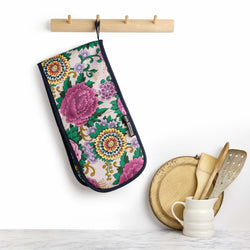 indian dagger print oven gloves lifestyle image