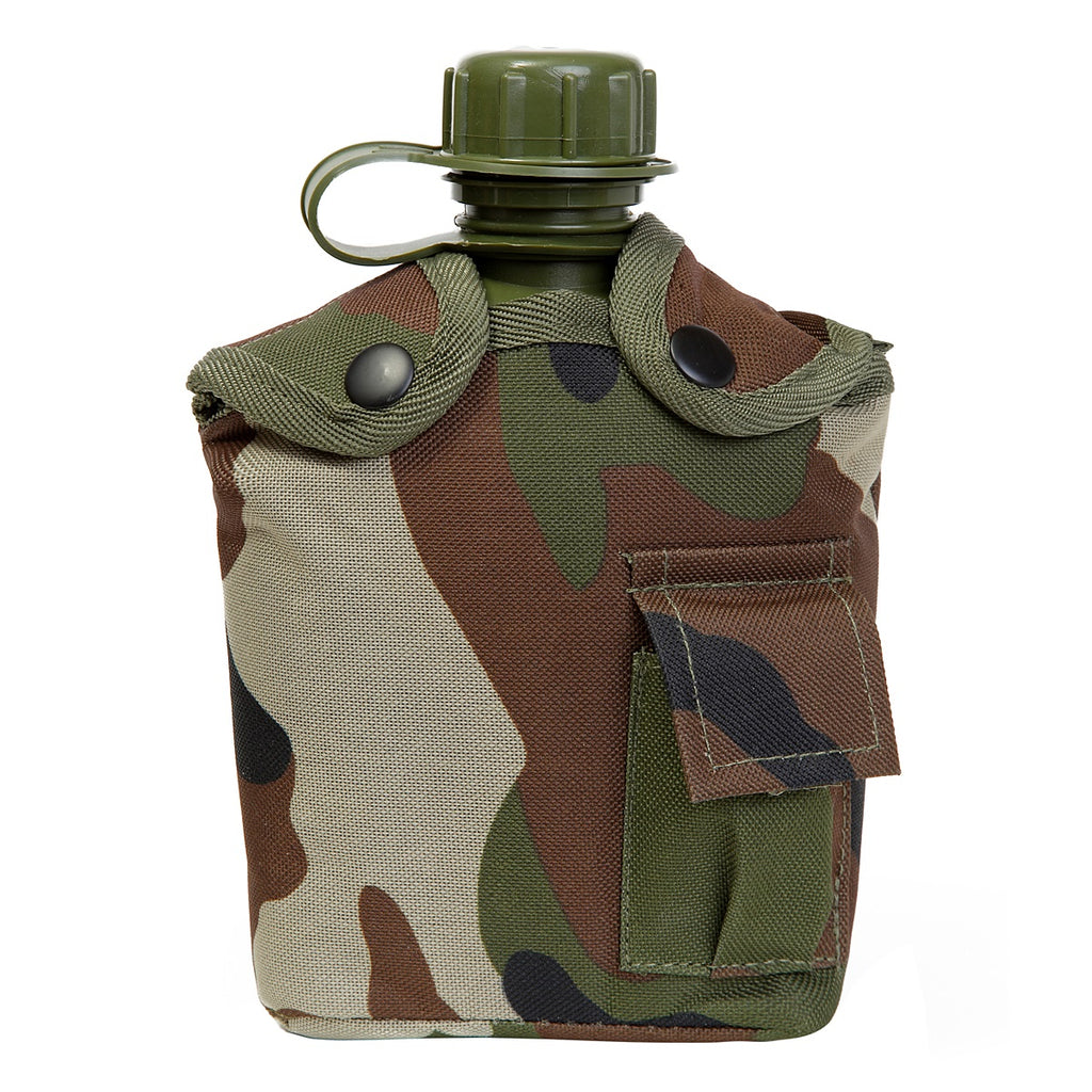 https://shop.royalarmouries.org/cdn/shop/products/Camo-waterbottle-woodland_1024x1024.jpg?v=1655973995