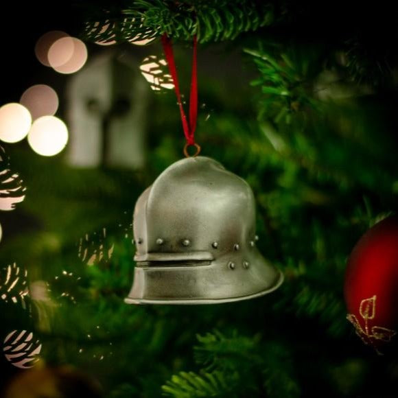Hanging silver sallet decoration hanging in tree